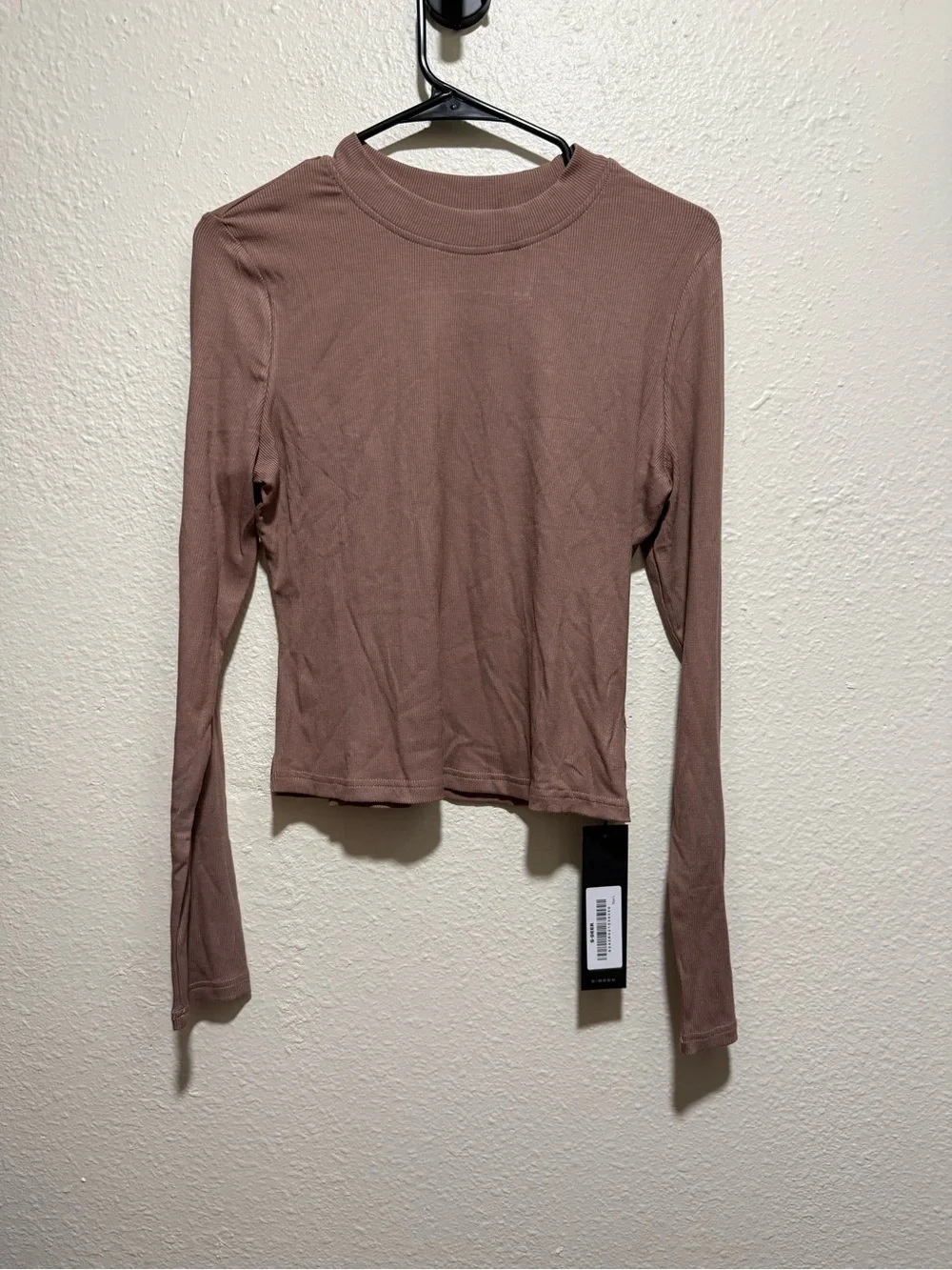 Women’s Long-Sleeve Crewneck Tee in Dusty Mauve